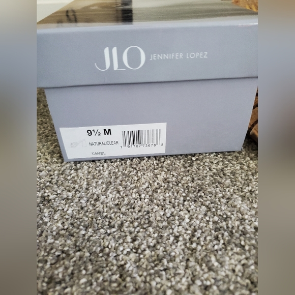 Jlo Natural Clear Block Heel Sandals- Size 9 1/2 (fit like a Size 9) - Picture 6 of 8